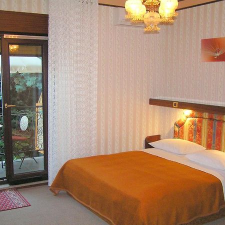 Guest House Lifestyle Holiday Opatija Luaran gambar