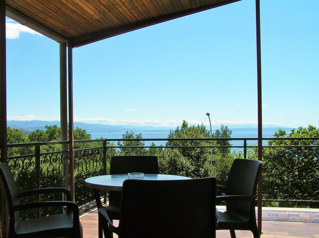 Guest House Lifestyle Holiday Opatija Luaran gambar