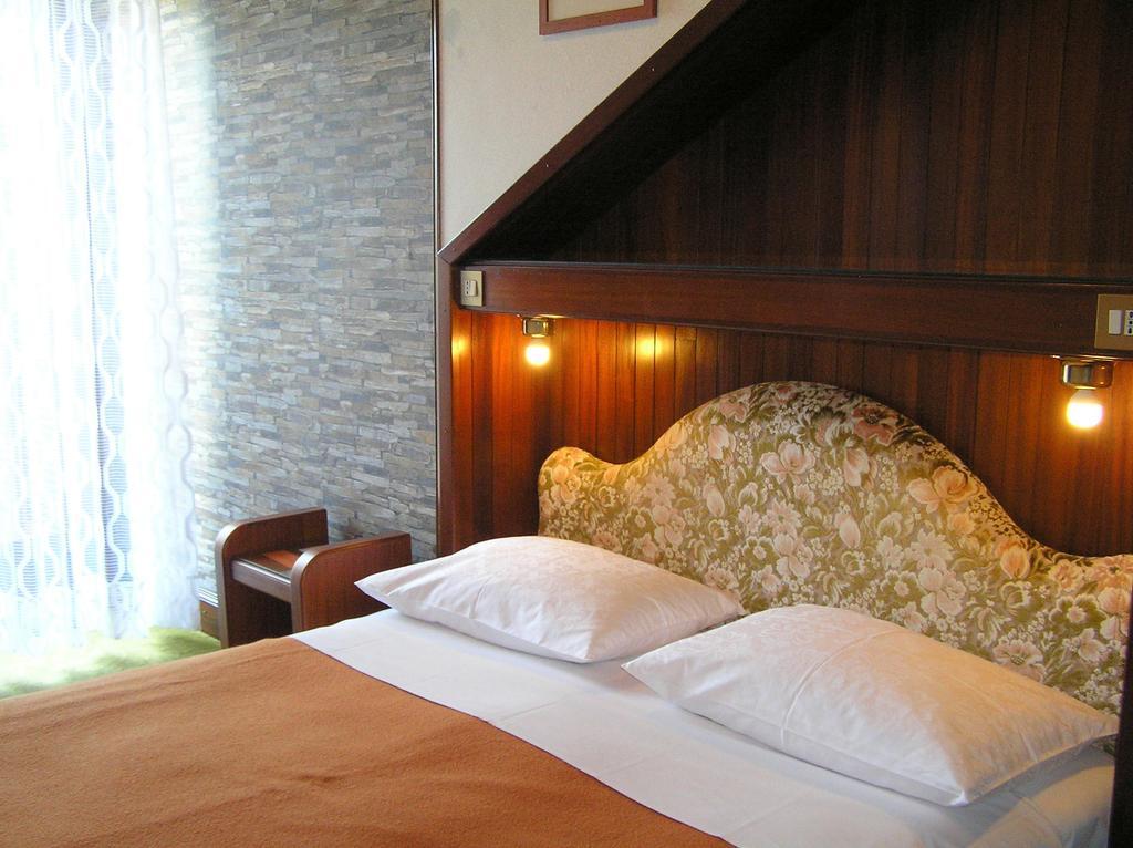 Guest House Lifestyle Holiday Opatija Bilik gambar
