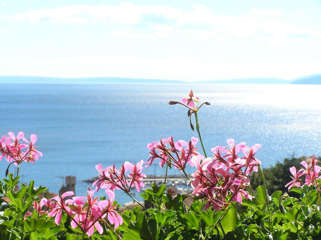 Guest House Lifestyle Holiday Opatija Luaran gambar